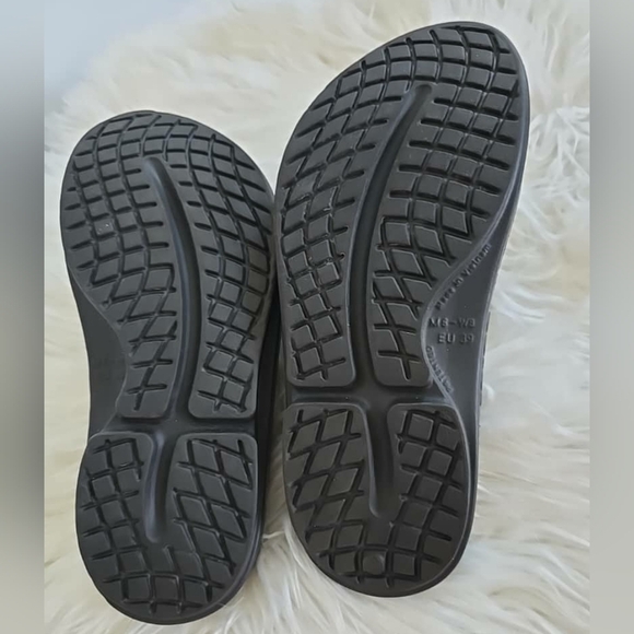 OOFOS OOahh Luxe Slide Sandals Latte US M6 W8 Like new 🌴 - Picture 6 of 8